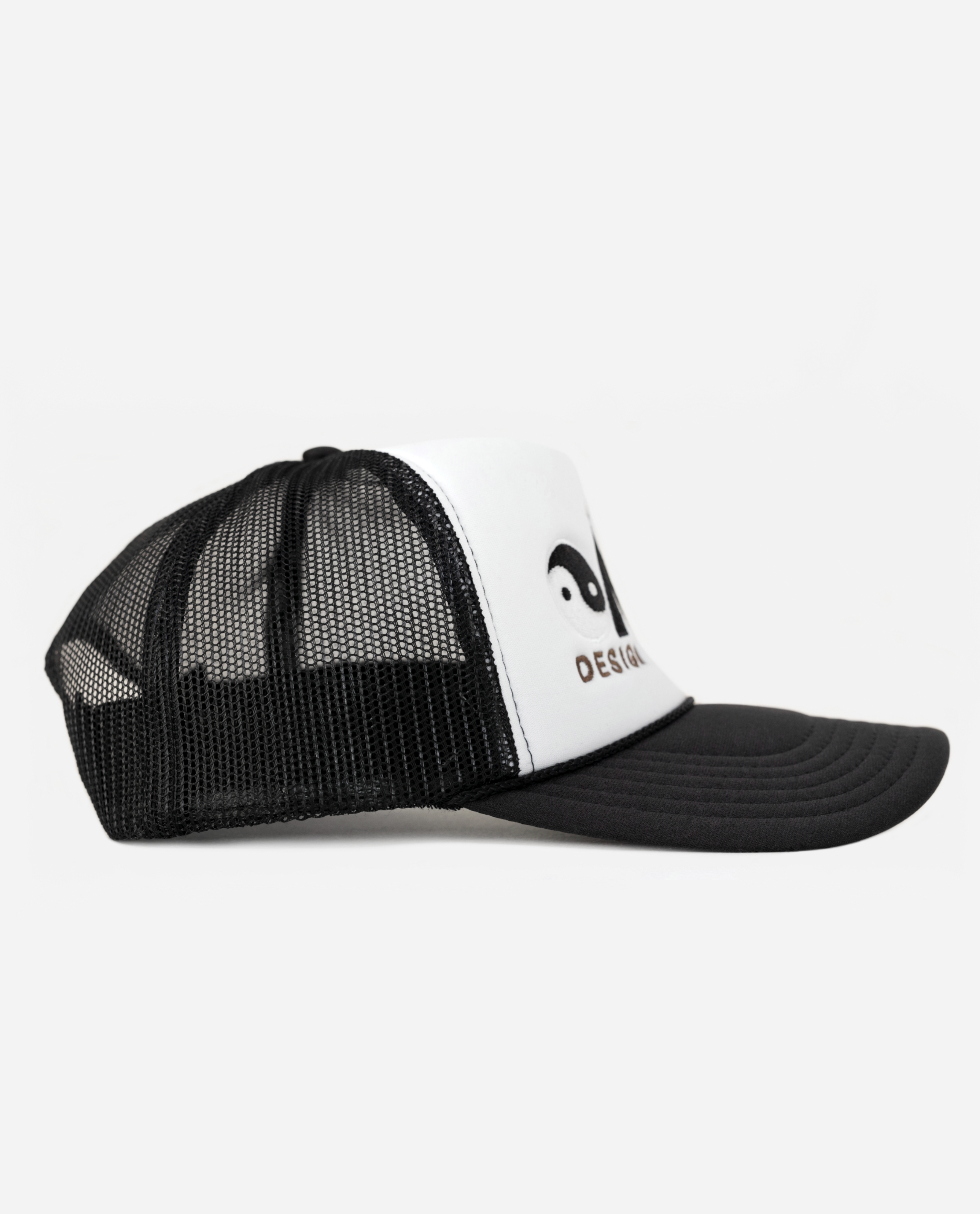 SERENITY TRUCKER HAT (WHITE/BLACK)